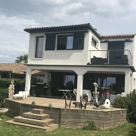 Casa de Férias Maison De En Camargue Marsillargues