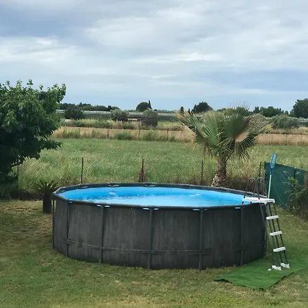 Casa de Férias Maison De En Camargue Marsillargues