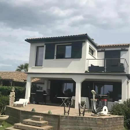 Maison De En Camargue