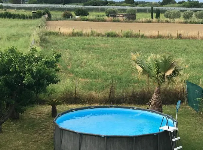 Maison De En Camargue Feriehus