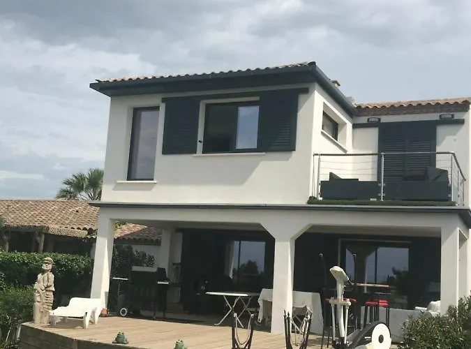Maison De En Camargue