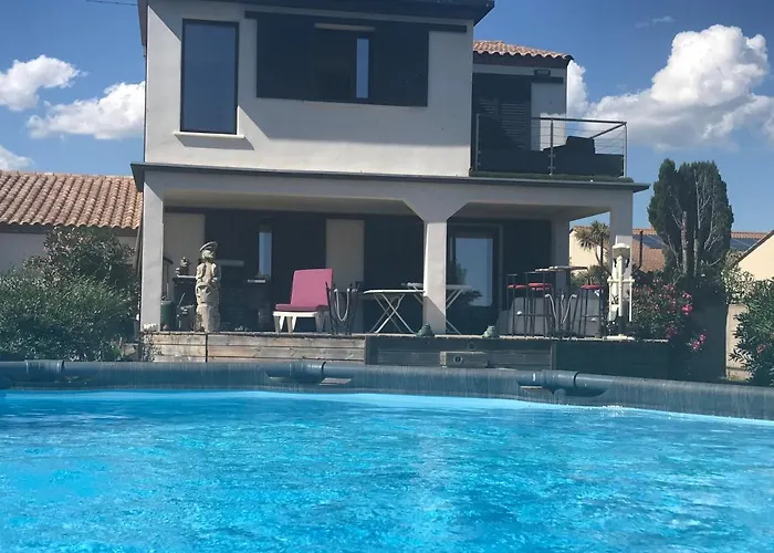 Maison De En Camargue Feriehus *